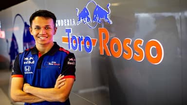 Alexander Albon 6