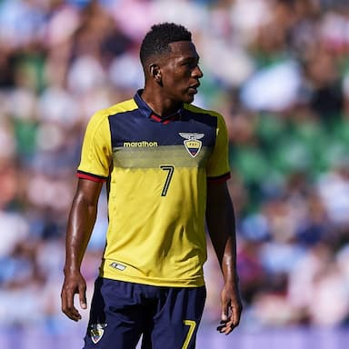 Pervis Estupiñán 1