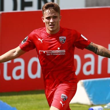 Dennis-Yerai Eckert Ayensa 1